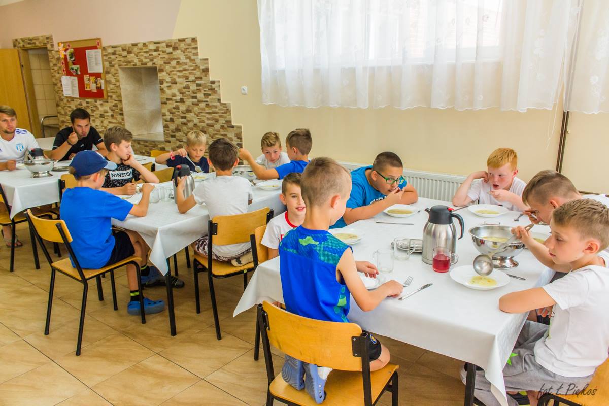 36293301_2200075380009399_1730331646546149376_o