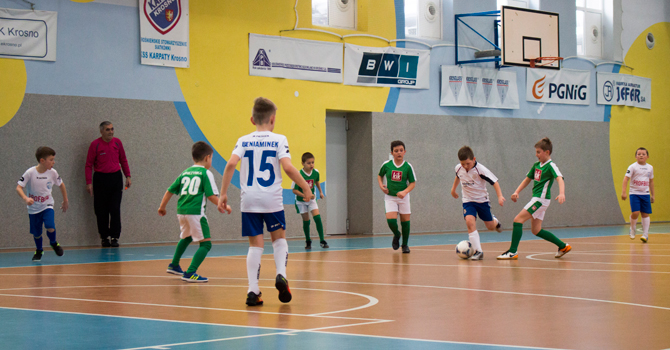 beniaminek_2008_hala_2017_2