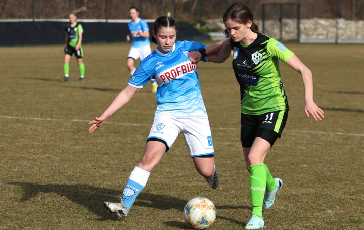 CLJ-U-15-Girls-Staszkowka-vs-Beniaminek-12.jpg