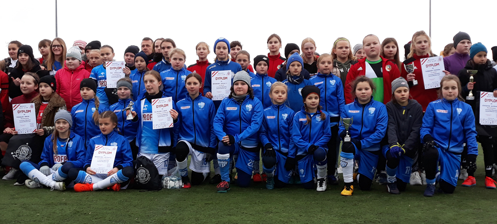 beniaminek_girls_turniej_resovia_2020_1