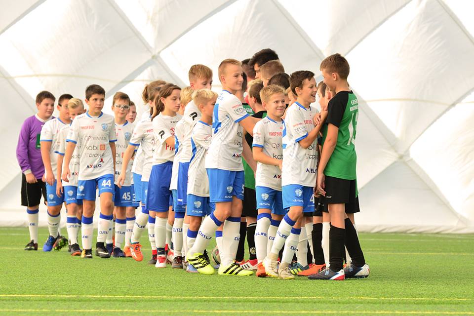 44083314_2375250949158507_5844525963785797632_n